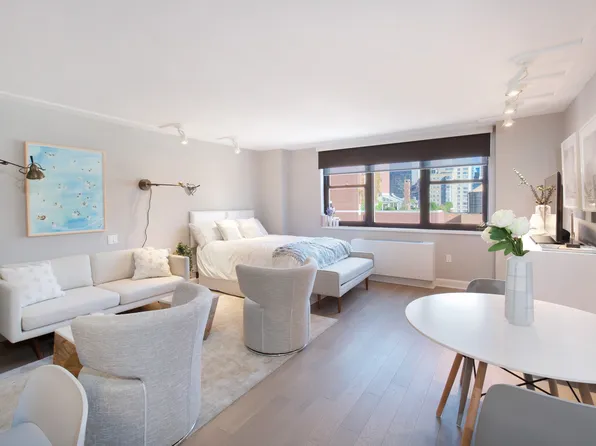 150 East 34th Street image 11 of 30