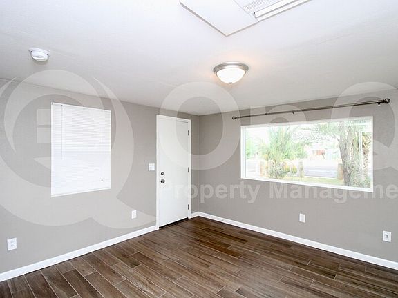 4th image of 905 N Arbor Ave