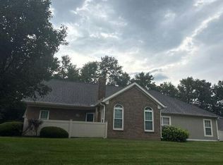 348 Park Woods Ln, Powell, OH 43065