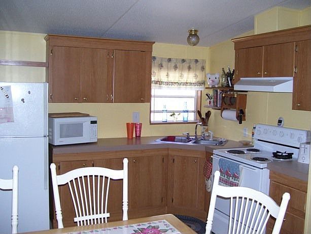 2nd image of 7431 NW 163rd Pl