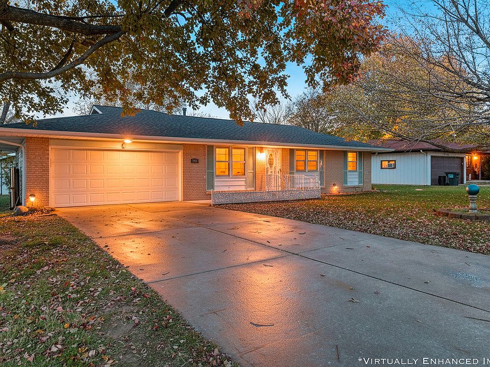 1st image of 2319 E Parkwood Street