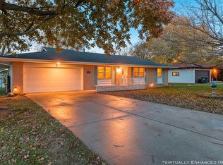2319 E Parkwood Street, Springfield, MO 65803