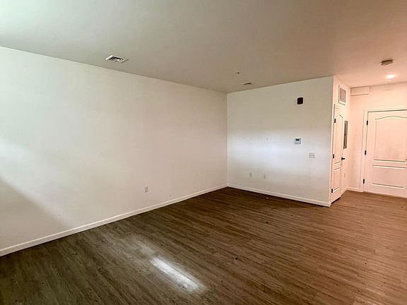 2nd image of 235 East St #6