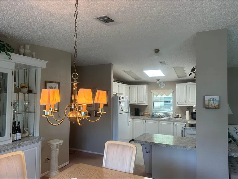 223 Hibisco Dr — Photo 2