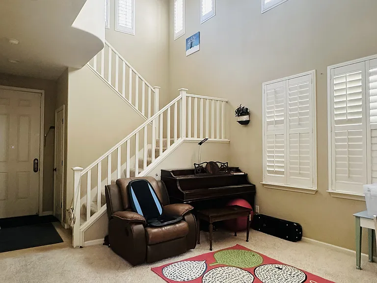 2425 Milford Dr — Photo 4