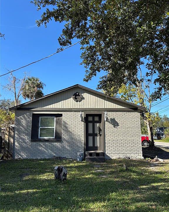 1st image of 1320 S OLEANDER AVENUE