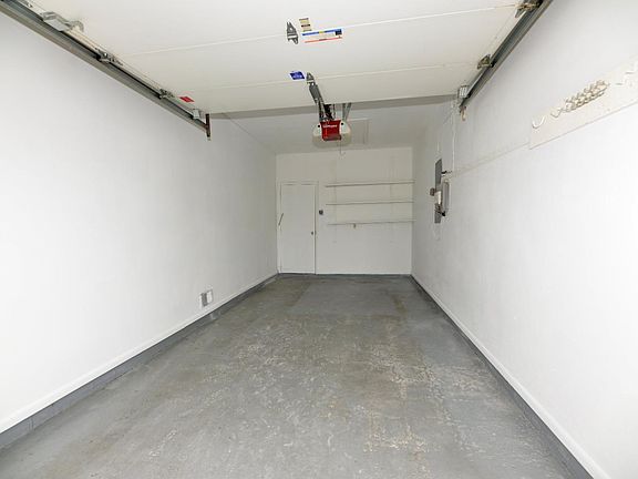 5th image of 952 Galsworthy Ct