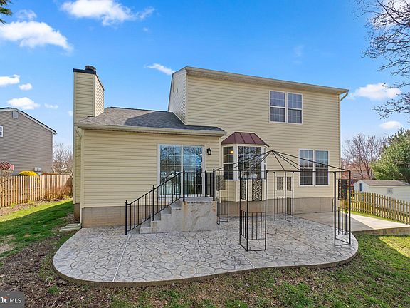 2nd image of 5606 Worchester Ct