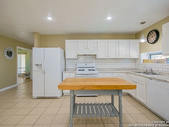 5th image of 11109 White Sands St