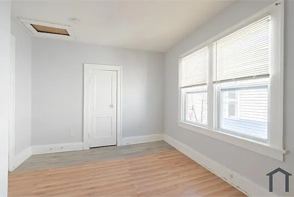 359 Clarendon Ave — Photo 26