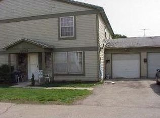 1383 S Glen Cir APT A, Aurora, IL 60506