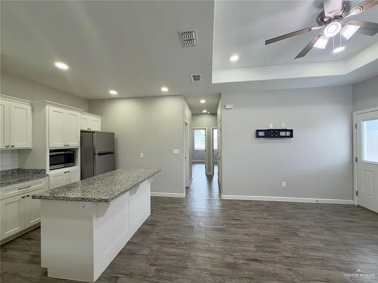 401 Bertha Ave #3 — Photo 3