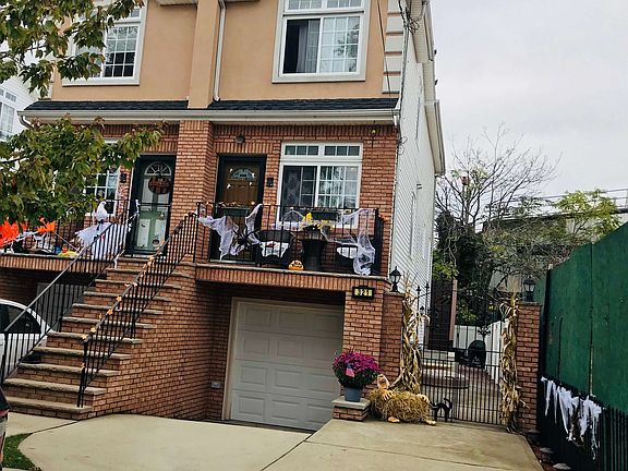 2nd image of 321 Colony Ave