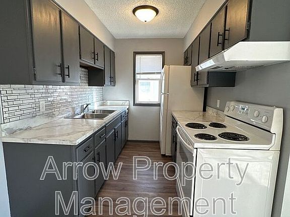 3rd image of 2100 Garfield St #10