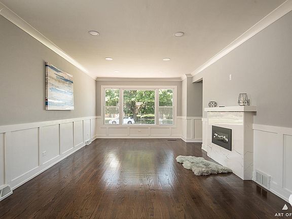 5th image of 3128 W 98th Pl
