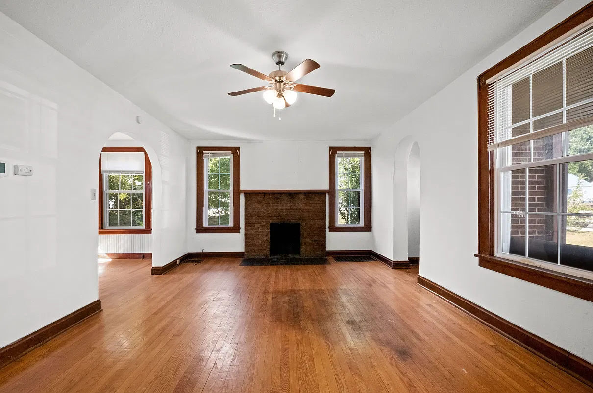 4 bed, 1802 sqft, $2,400 — Photo 4