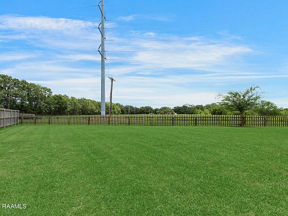 3rd image of 9702 Belle Place Cir