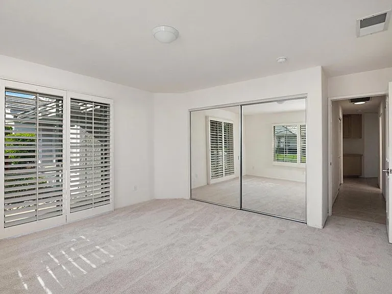 86 Beekman Pl — Photo 26