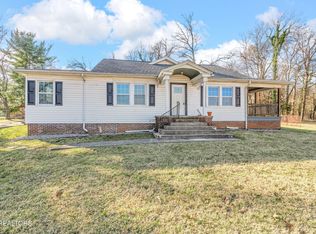 920 Oak Grove Ln, Knoxville, TN 37919