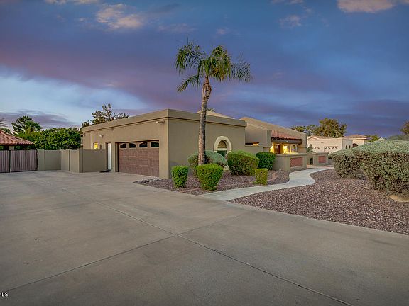5th image of 1766 E Evergreen St