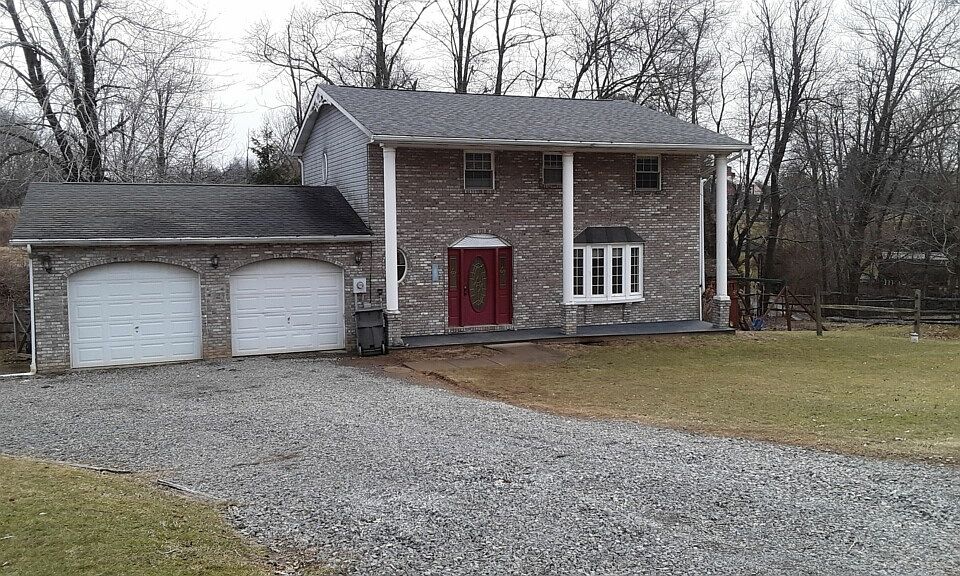 1st image of 105 Sunrise Cove Ln