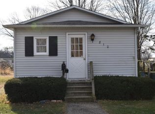 810 W Henry St, Pontiac, IL 61764