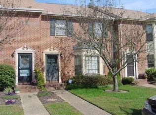 1012 Tottenham Ln, Virginia Beach, VA 23454