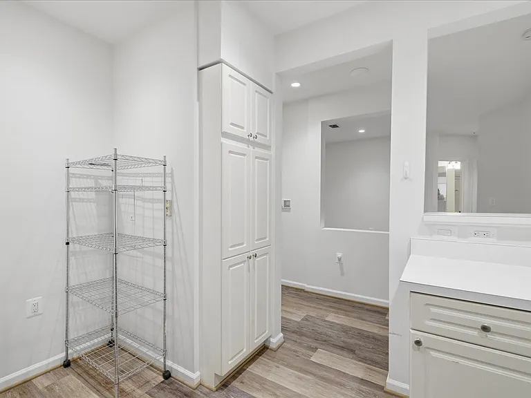 12915 Alton Sq #113 — Photo 17
