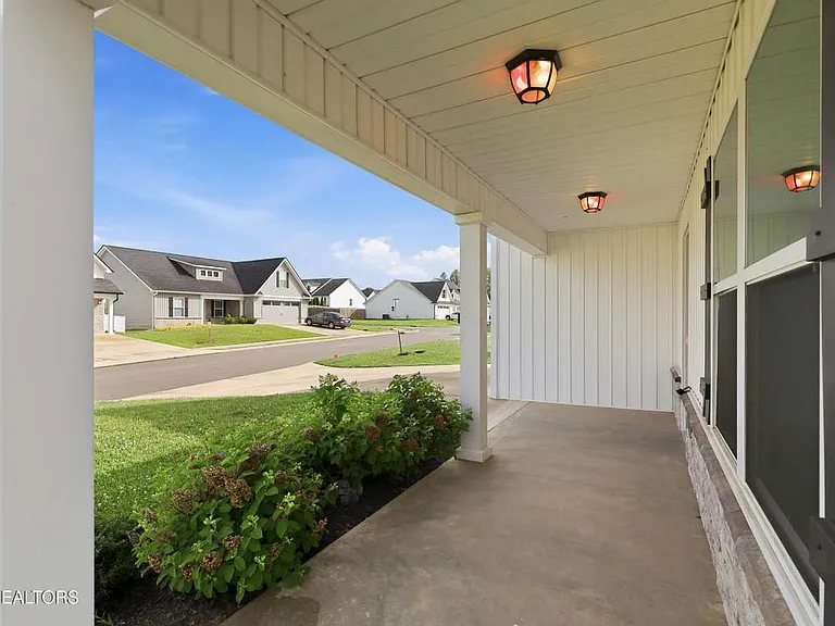 6513 Cara Cade Ln — Photo 4