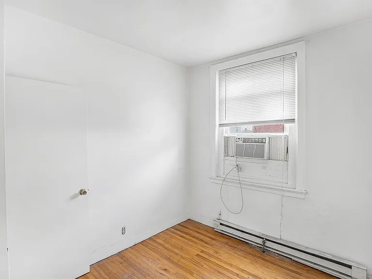 Beacon Hill Apartments — Photo 6