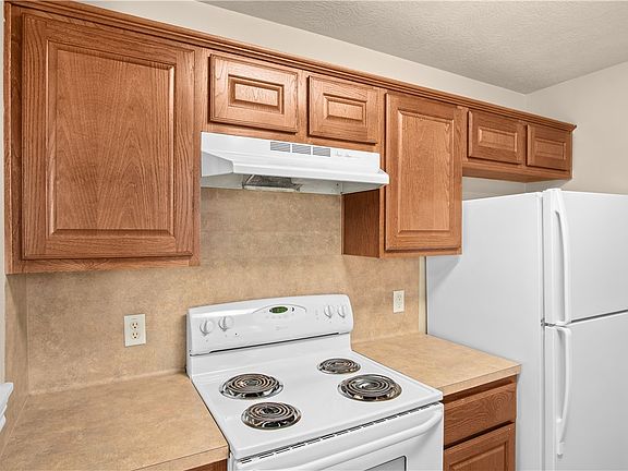 5th image of 2520 Teal Dr