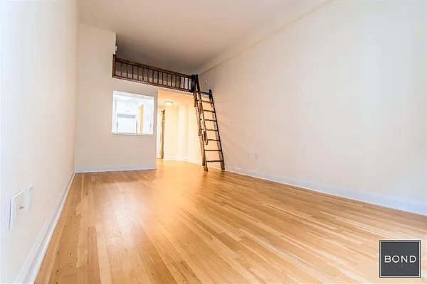 Rented by Bond New York | media 21