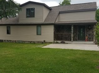 426 Dick Station Rd, Herminie, PA 15637