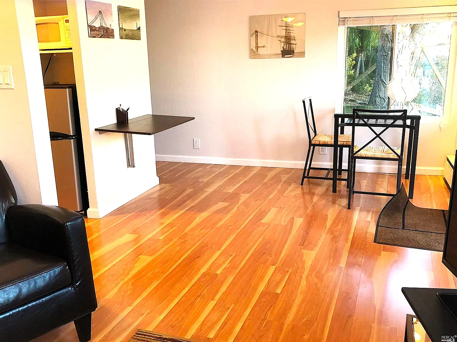 1 bed, 400 sqft, $3,750 — Photo 2