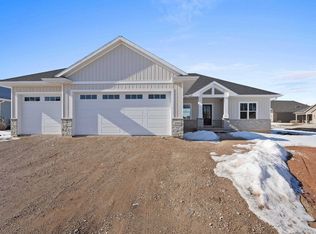 3488 Peppergrass Dr, Green Bay, WI 54311