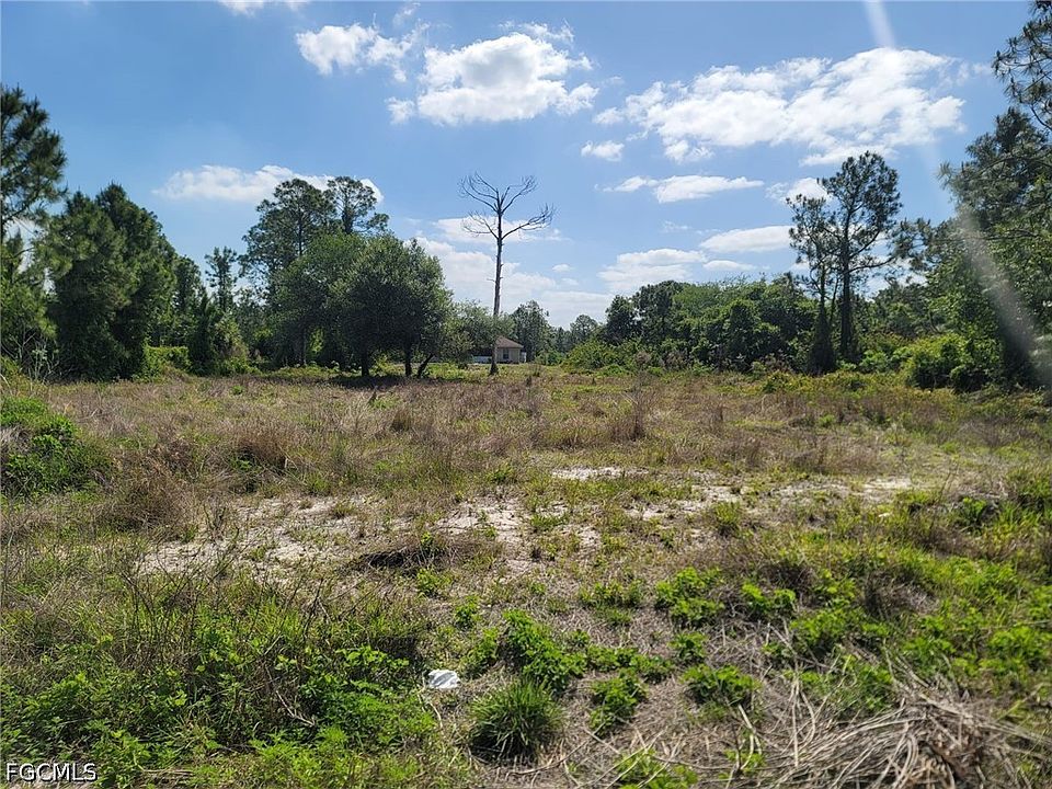 2nd image of 1912 Moore Ave