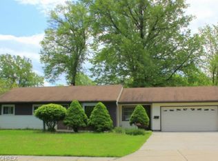38240 Laura Dr, Eastlake, OH 44095