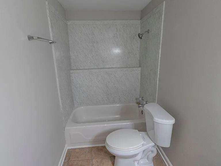706 Demaret Dr #C — Photo 17