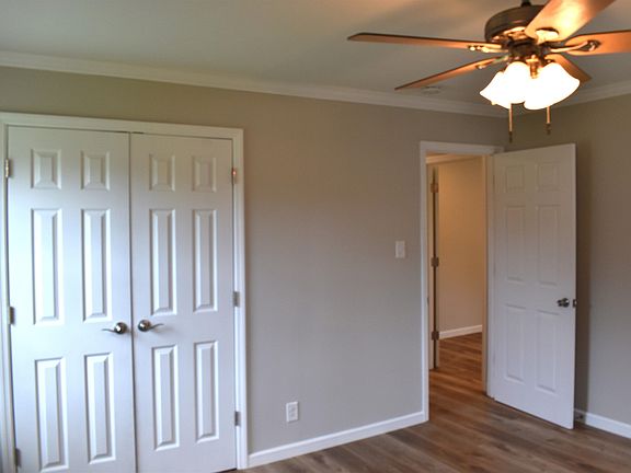 5th image of 155 N Leland Dr