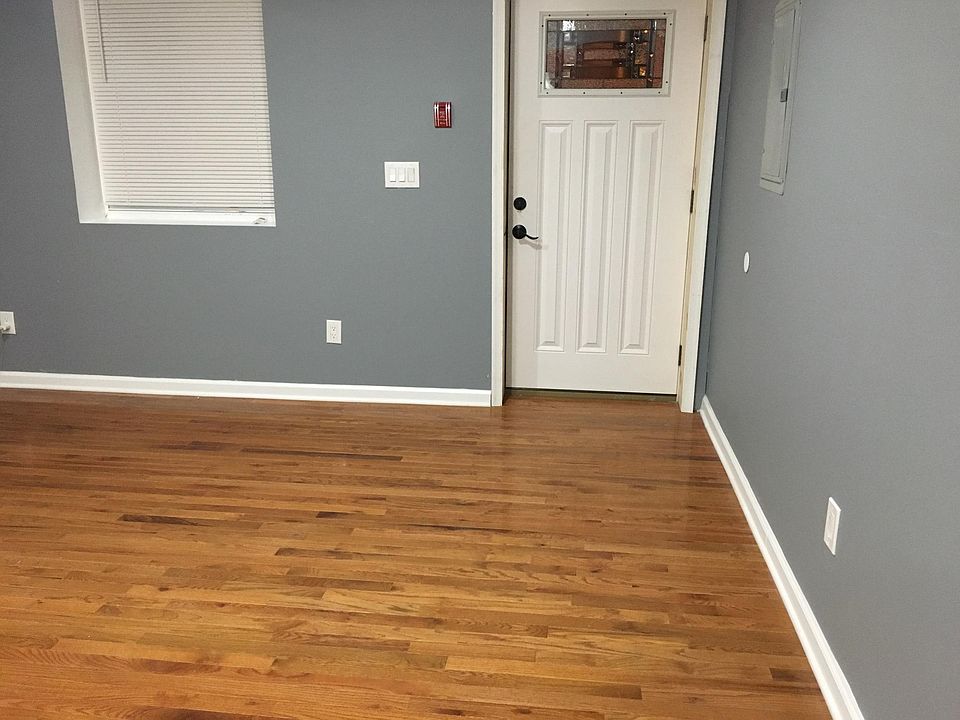 2nd image of 1529 Sellers St #1