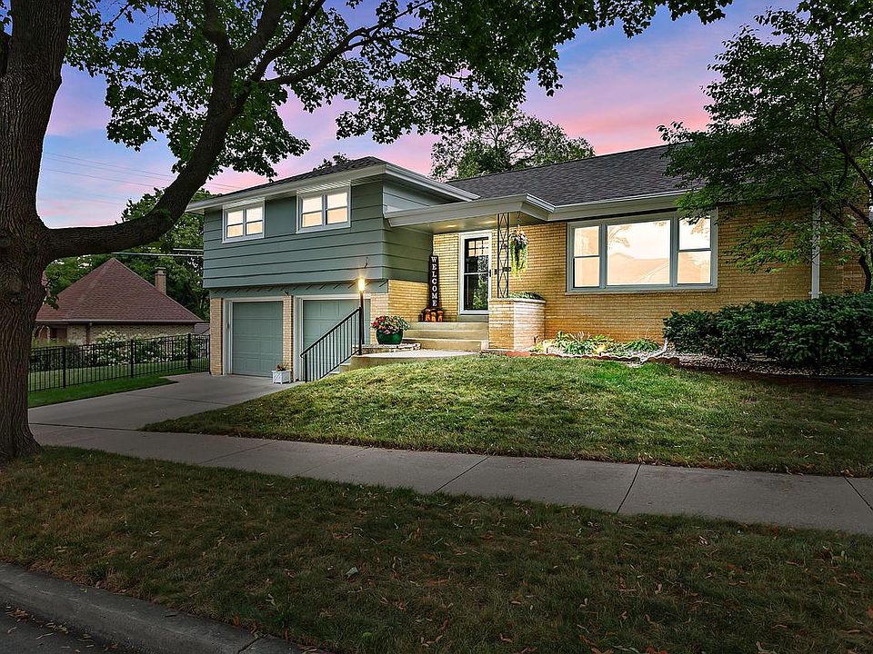 1st image of 10410 West Melvina STREET