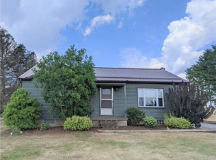 705 Freeport Rd, Freeport, PA 16229