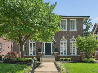 30 Arundel Pl, Saint Louis, MO 63105