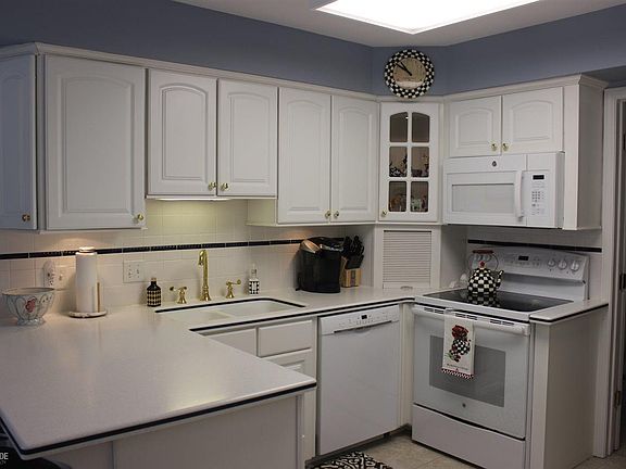 4th image of 1243 S Timberview Trl #46