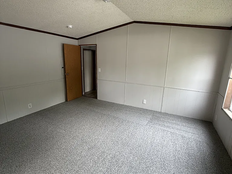 109 S West Ave #10 — Photo 5