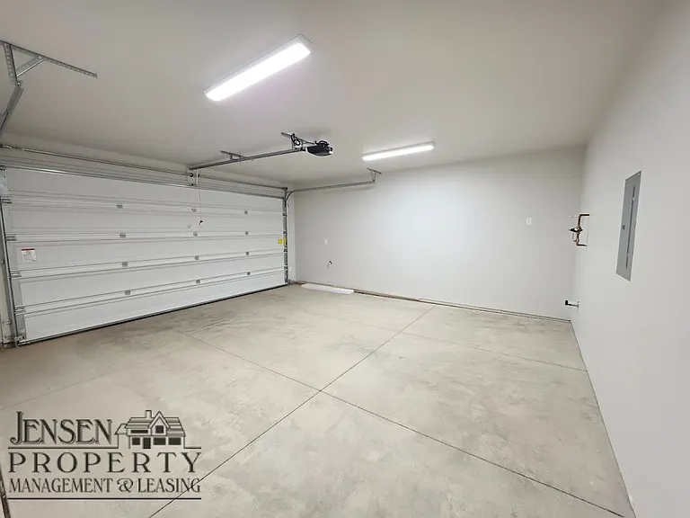 3984 E Fossil Way — Photo 31