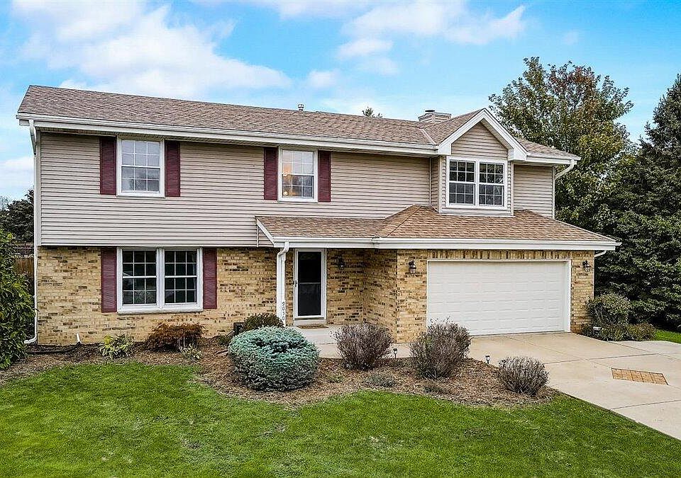 1st image of 9050 S Leah Ln