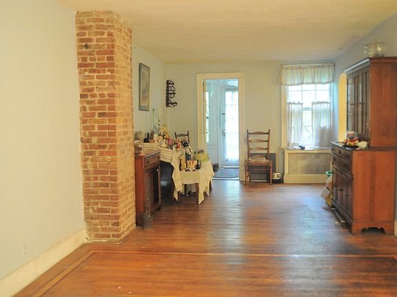 5th image of 3958 47th St