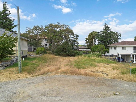4th image of 1360 Vista Hts
