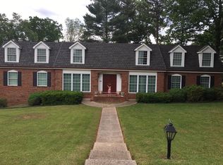 7820 Stonehenge Dr, Chattanooga, TN 37421